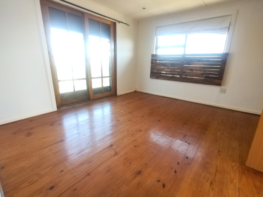 5 Bedroom Property for Sale in Kabeljauws Eastern Cape